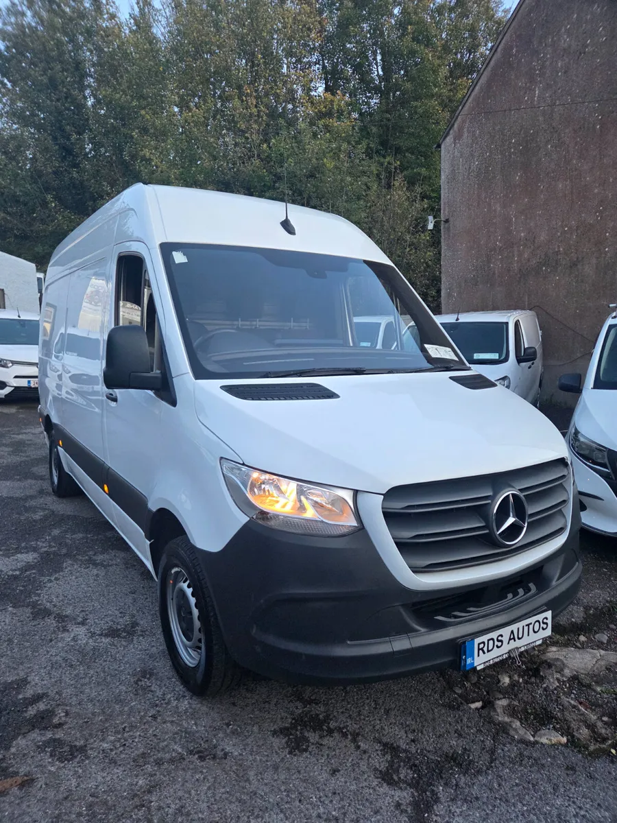 🔥23 MERC SPRINTER MWB RWD🔥 - Image 1