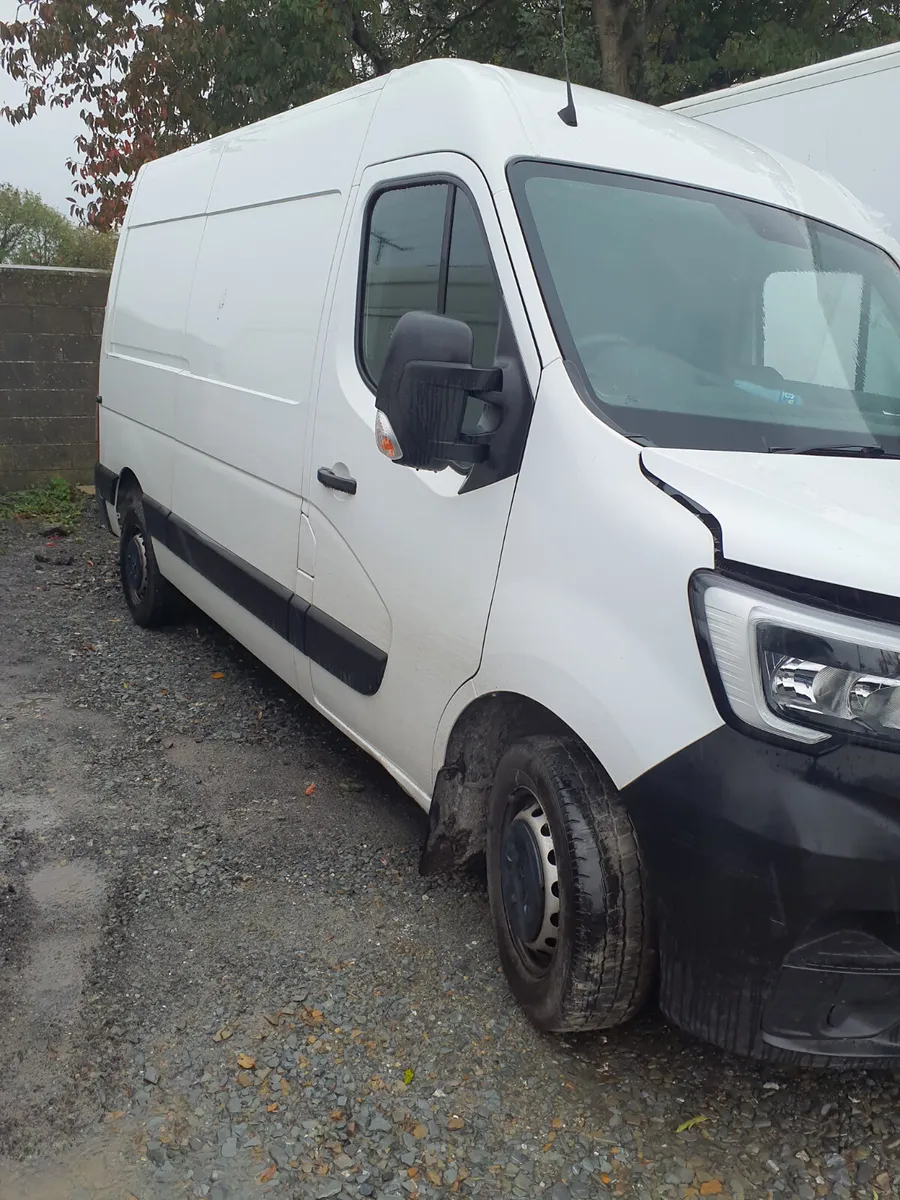 Renault Master 2023 - Image 2