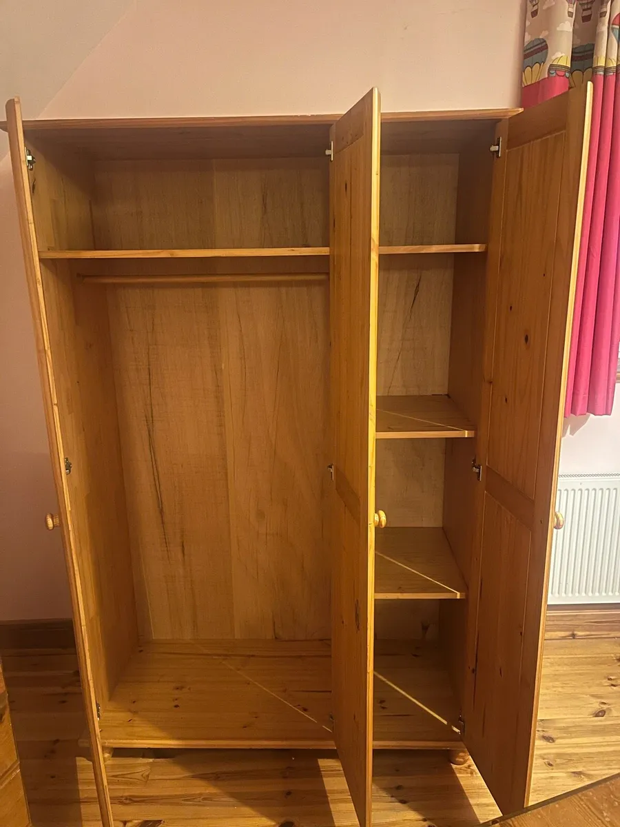 Wardrobe - Image 2