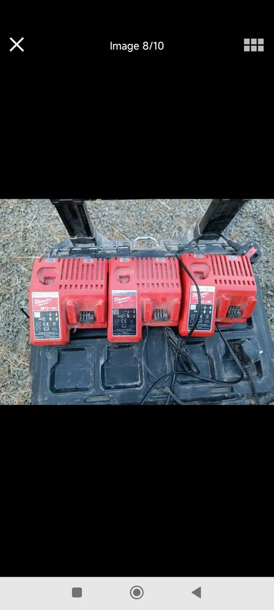 Milwaukee SDS and charger - Image 2