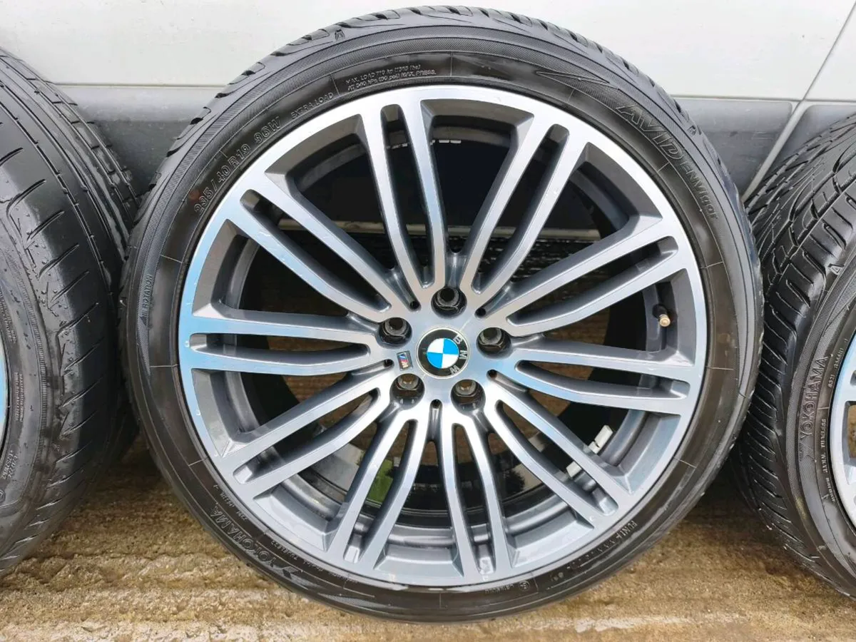 19" BMW G30 Msport alloys - Image 4