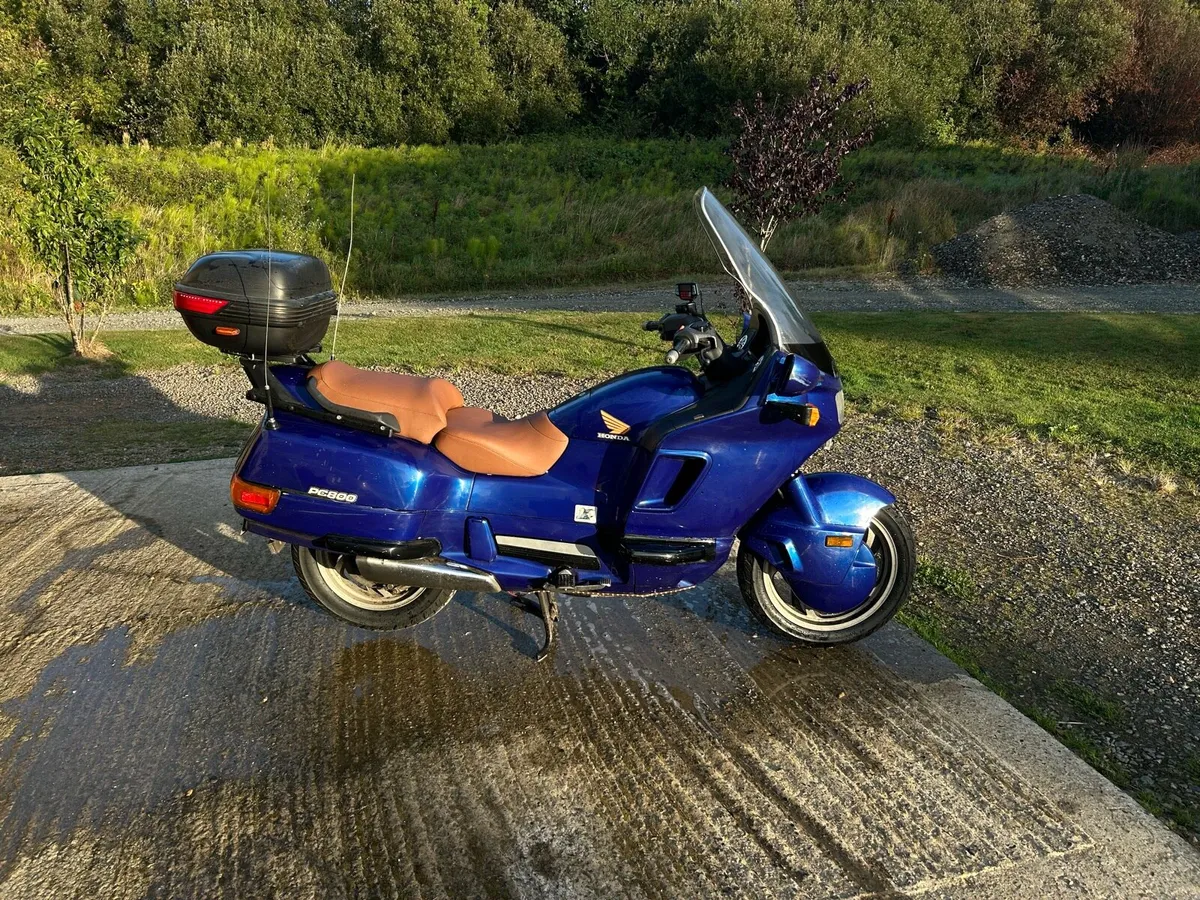 Honda Pacific Coast 800 - Image 4