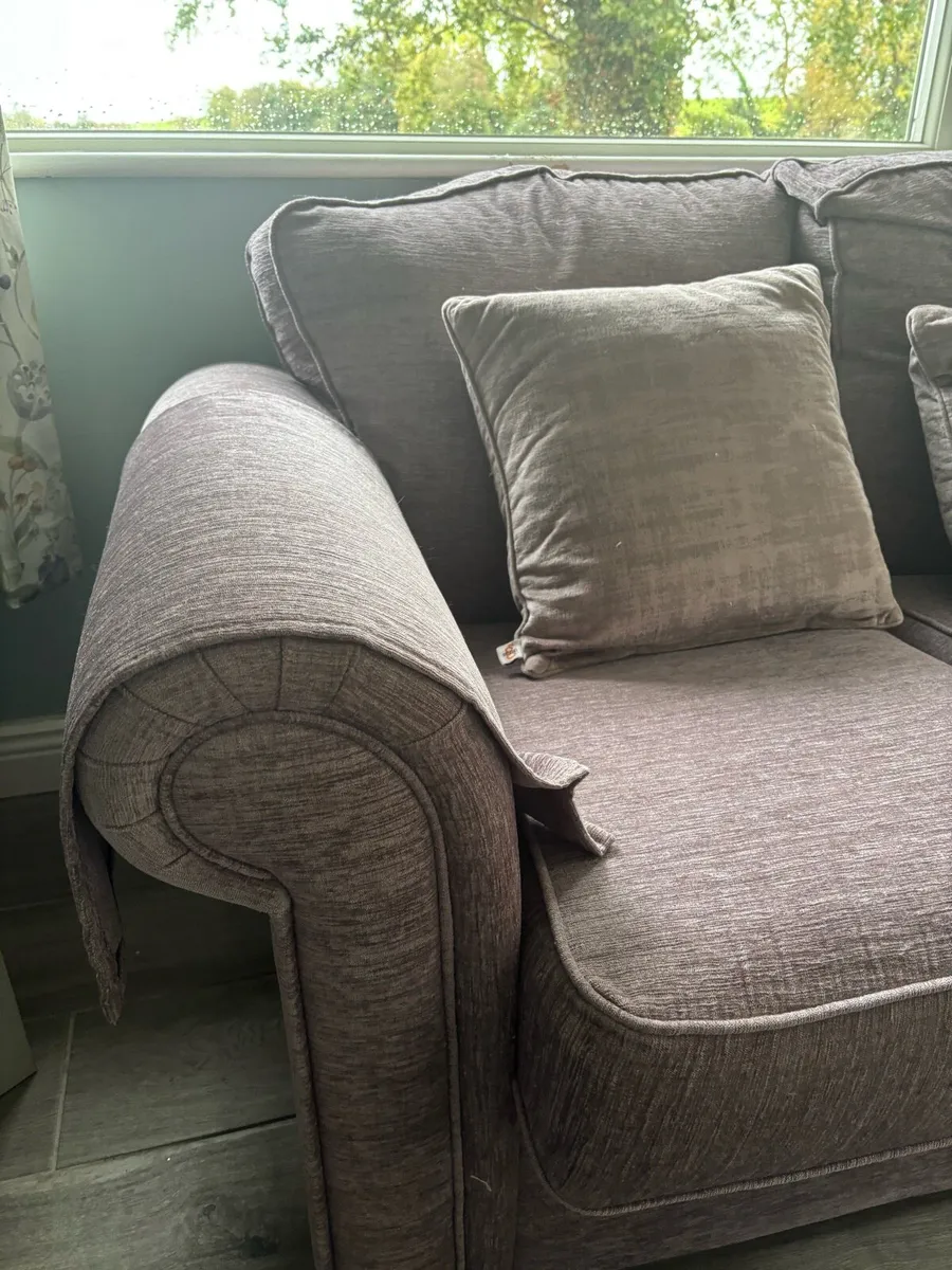 Sofa - Image 3