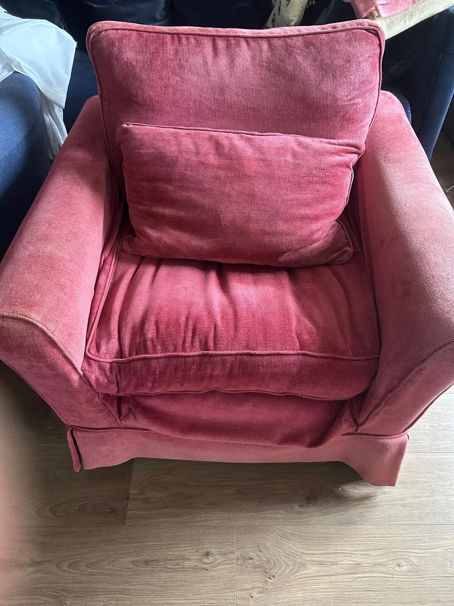 Old Chair Not Wanted - Image 2