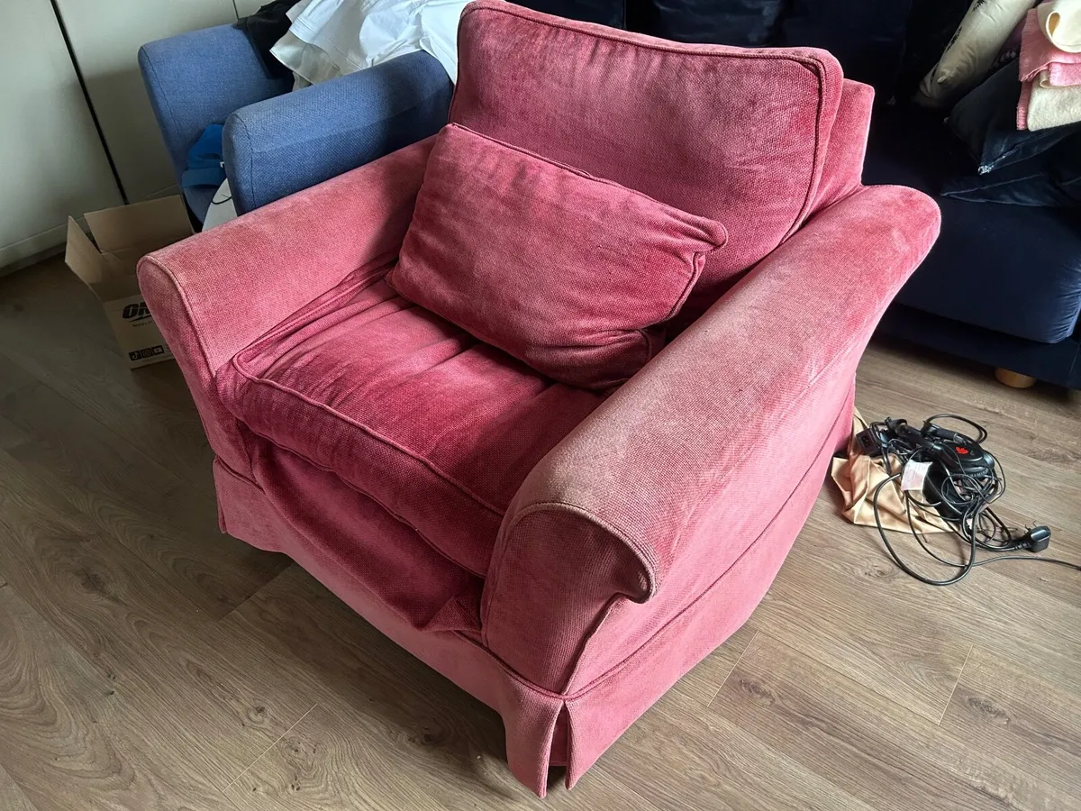 Old Chair Not Wanted - Image 3