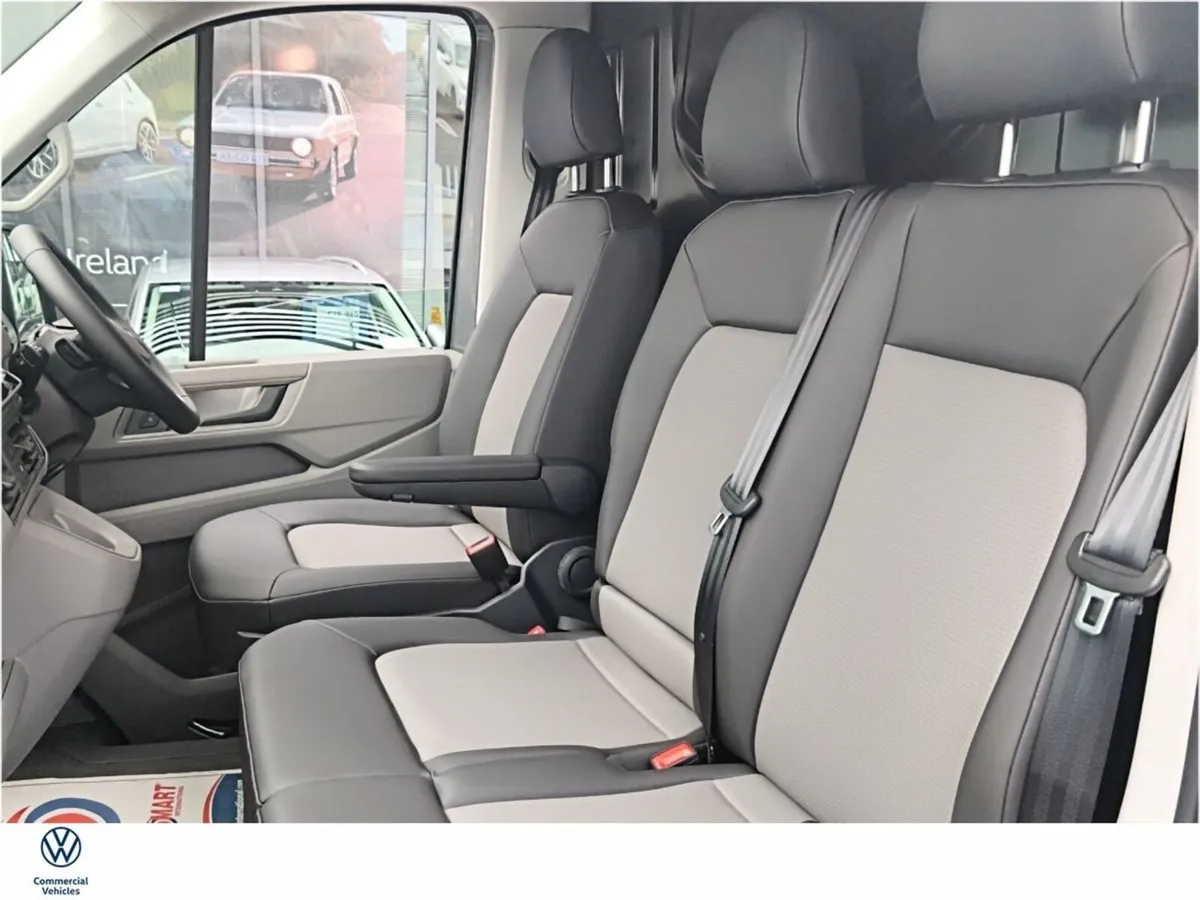 Volkswagen Crafter Highline 140hp - huge pre reg s - Image 4