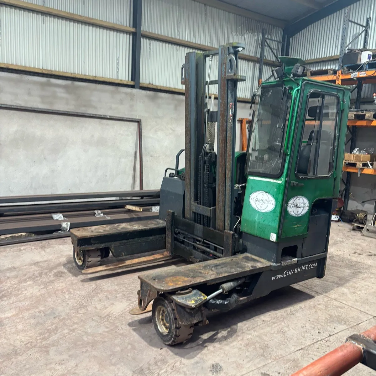 Combilift C4000 Forklift - Image 1