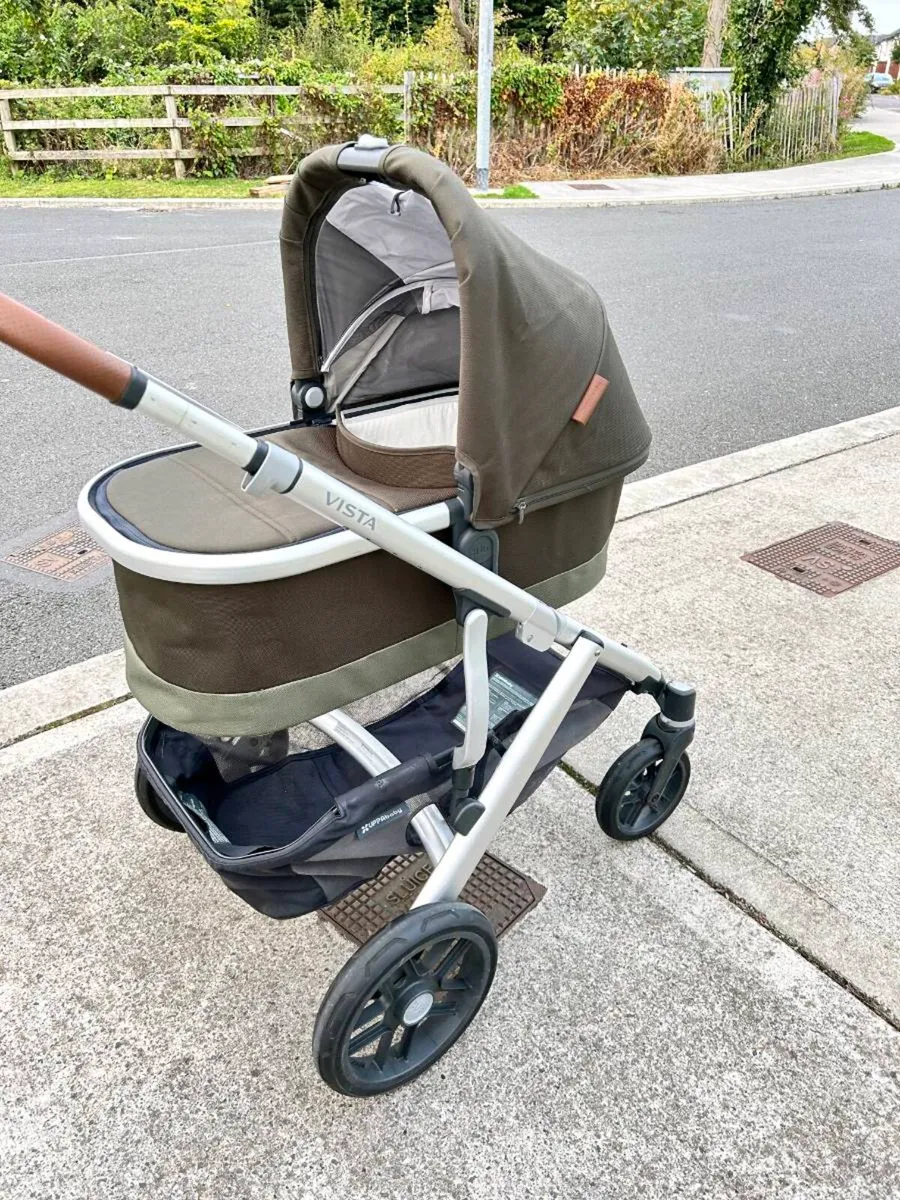 Uppababy Vista V2 Bundle - Image 3