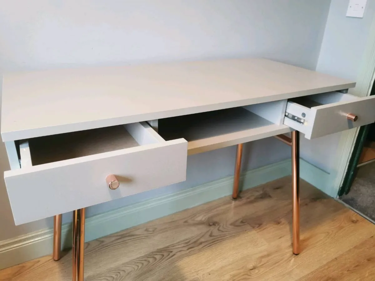 Desk - Image 1
