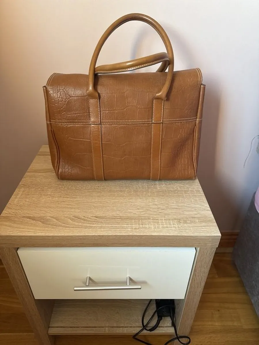 PRICE REDUCED:Mulberry Bayswater Style tan leather bag. Unbelievably like an original but discovered it is not after my purchase. Will pass any inspection by buyer as never used. Dust bag included - Image 2