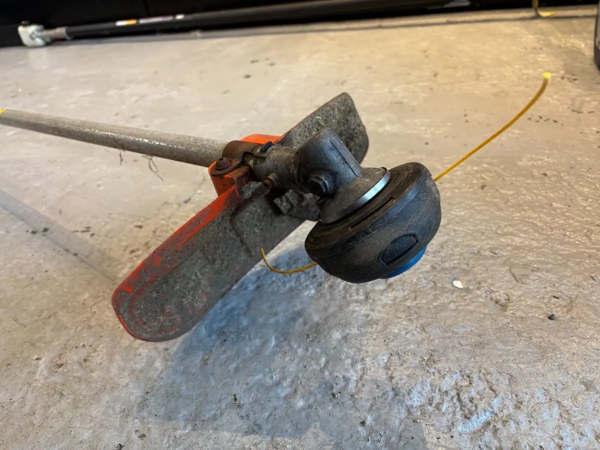 HUSQVARNA PETROL STRIMMER - FOR SALE - Image 3