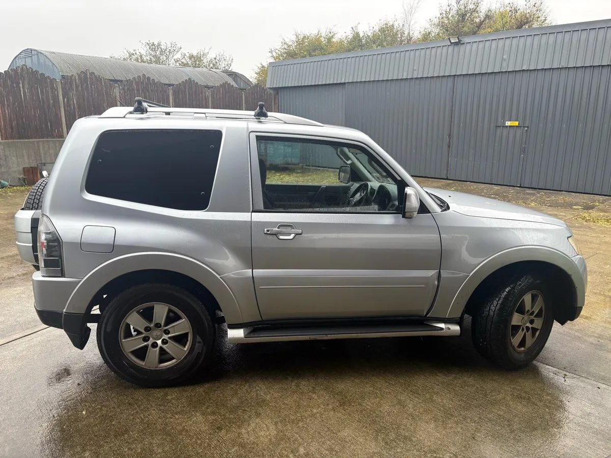 Mitsubishi Pajero - Image 3