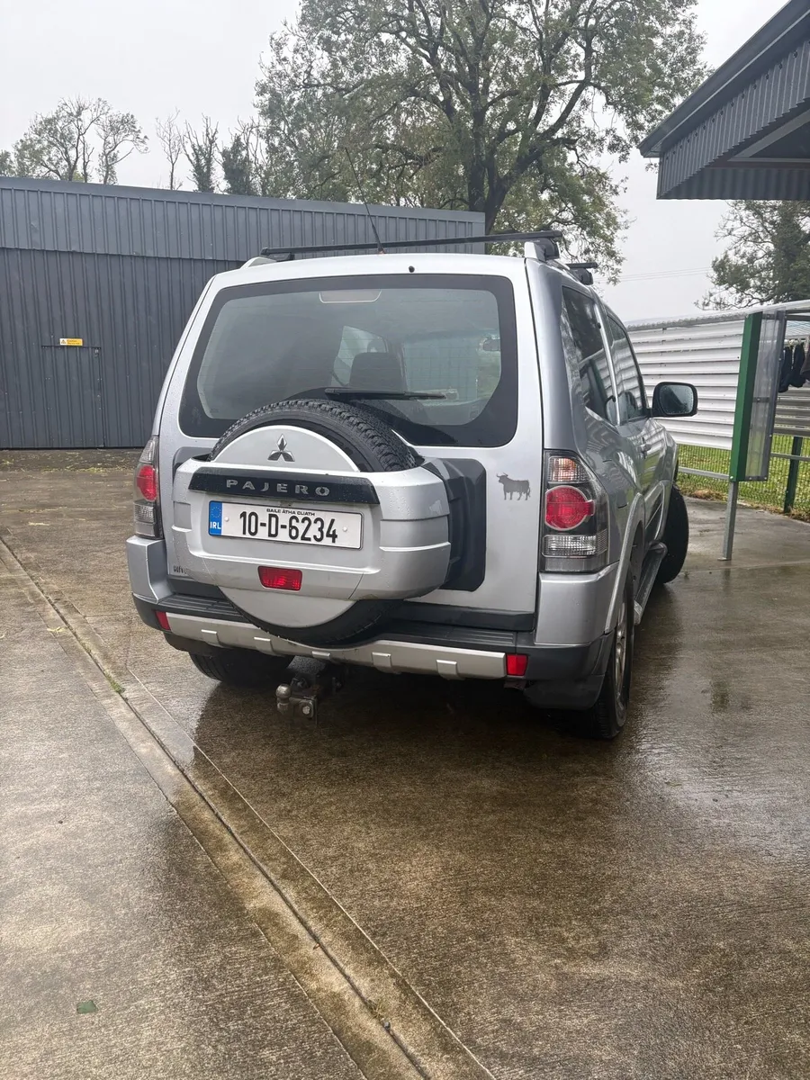 Mitsubishi Pajero - Image 2