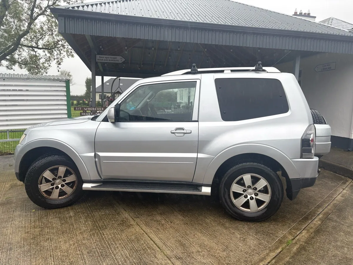 Mitsubishi Pajero - Image 4