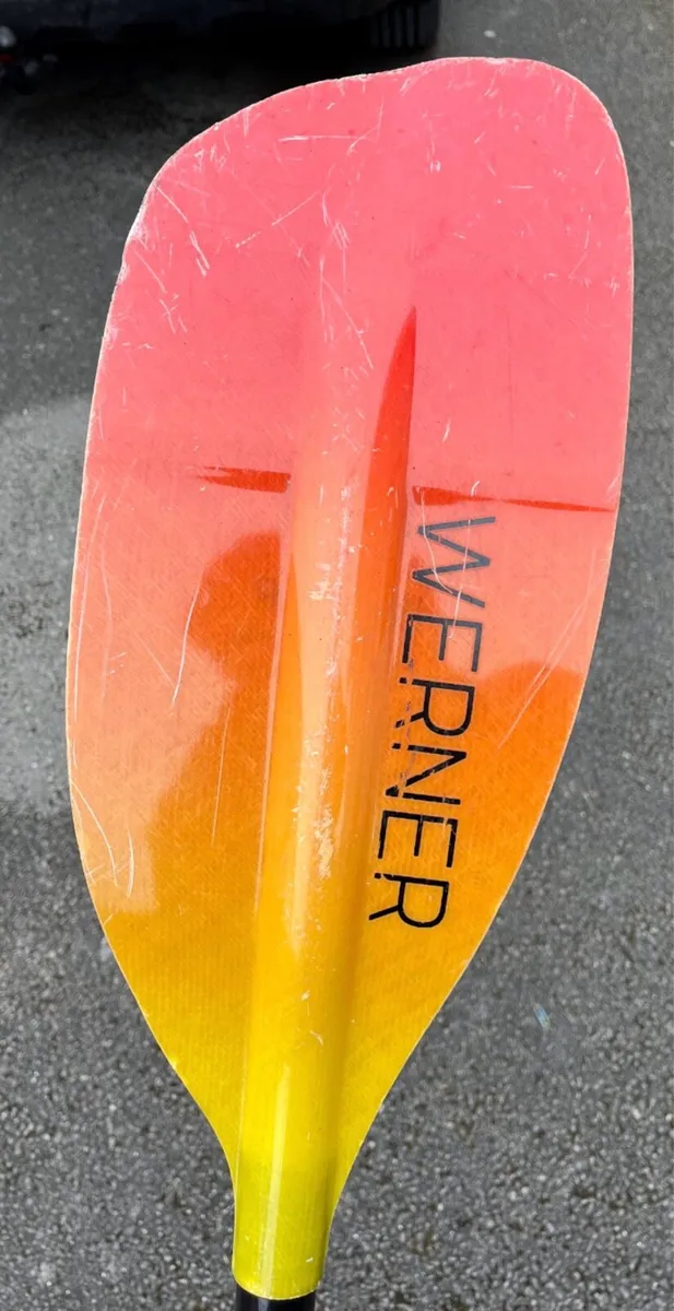 Werner Surge Bent Shaft Paddle - Image 3