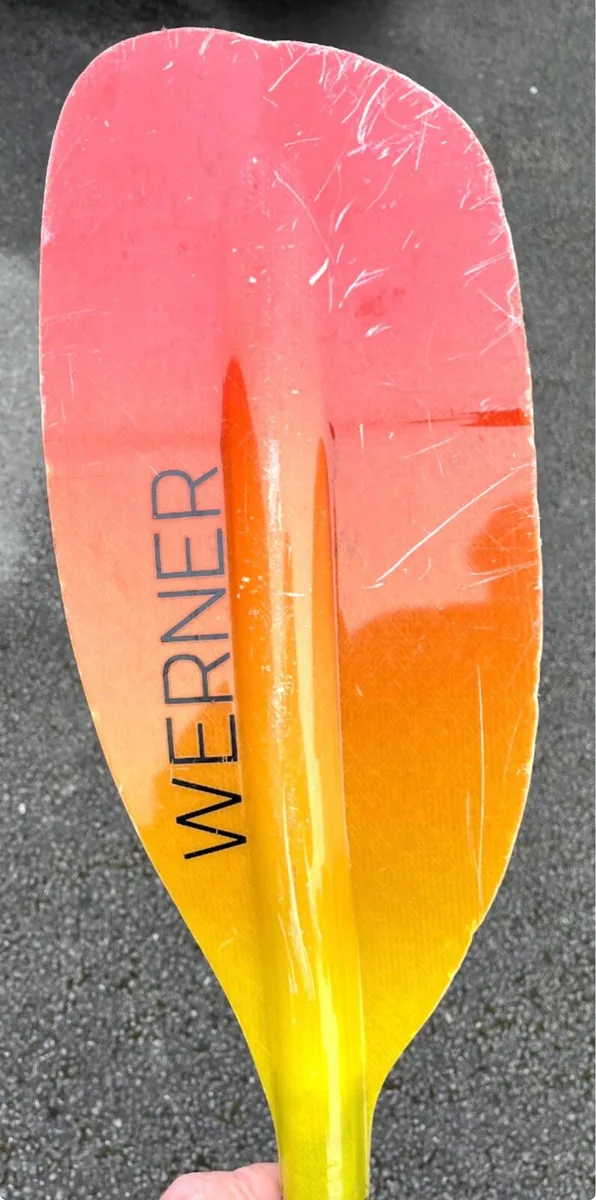 Werner Surge Bent Shaft Paddle - Image 4