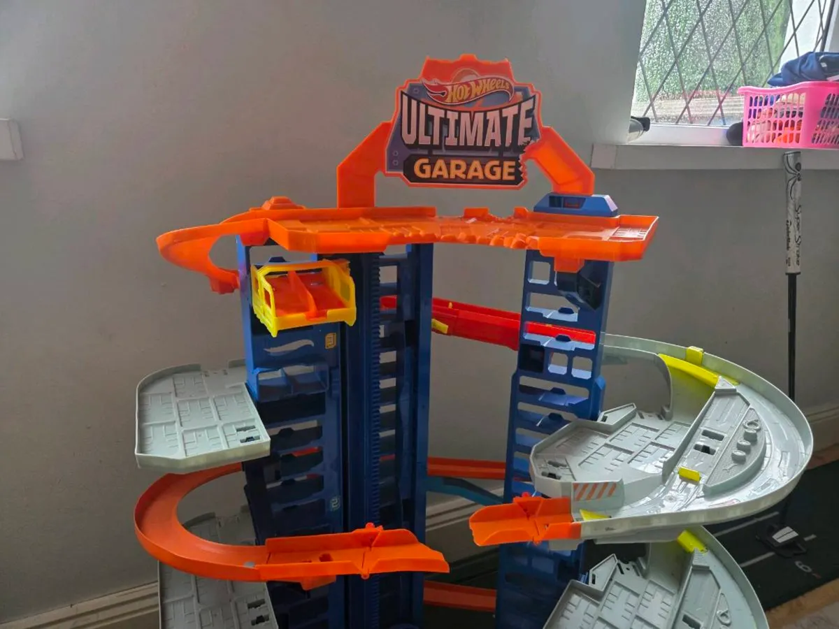 Hot Wheels Ultimate Garage - Image 4