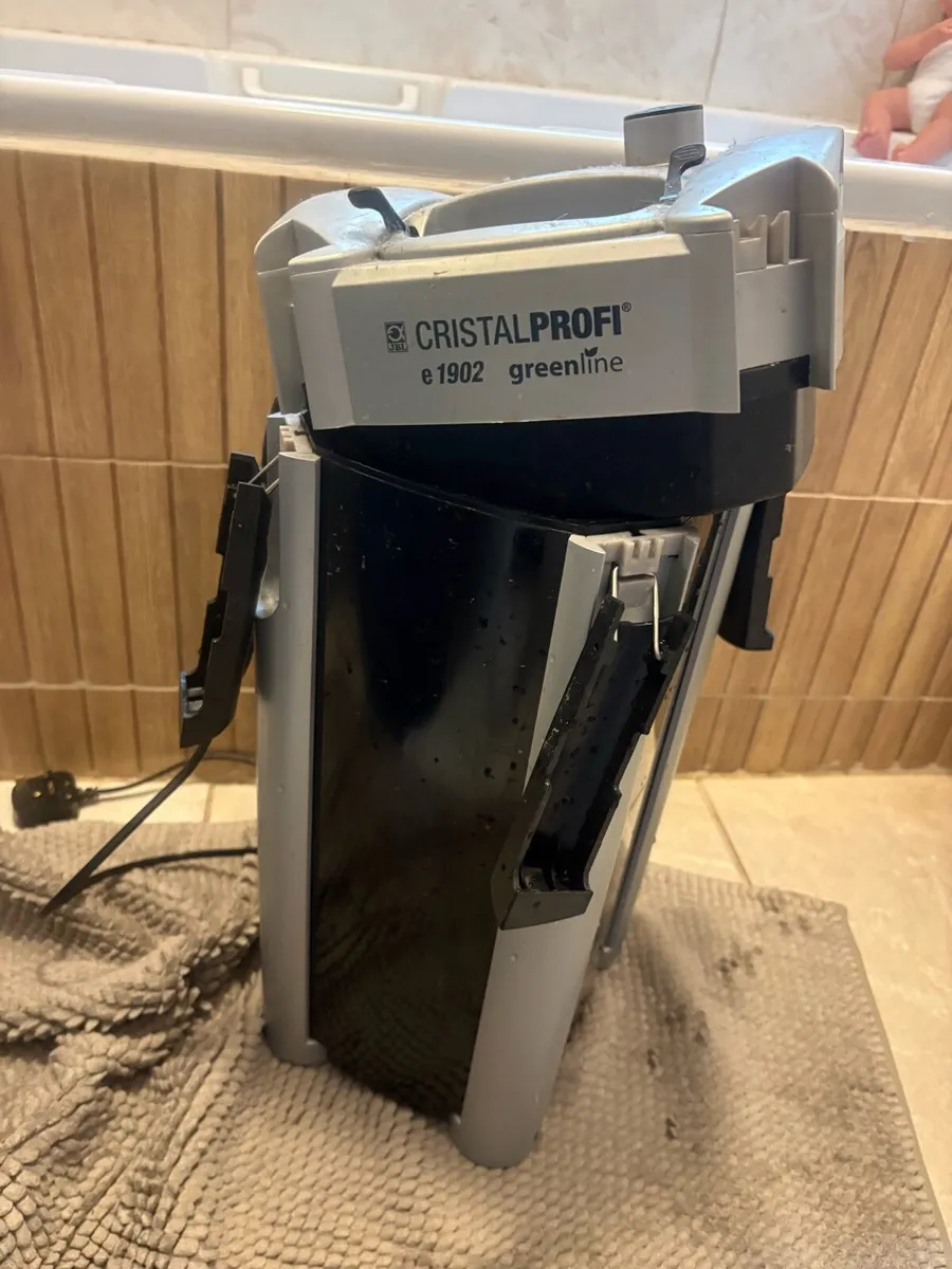 250L Fish Tank for Sale and excellent JBL Filter - Image 4