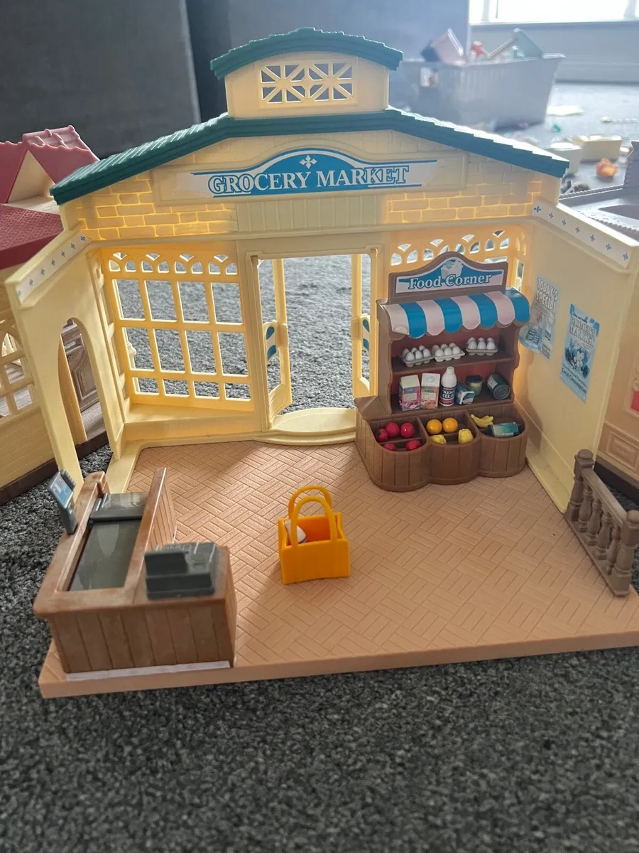 Sylvanian family houses, vehilcles and families - Image 2