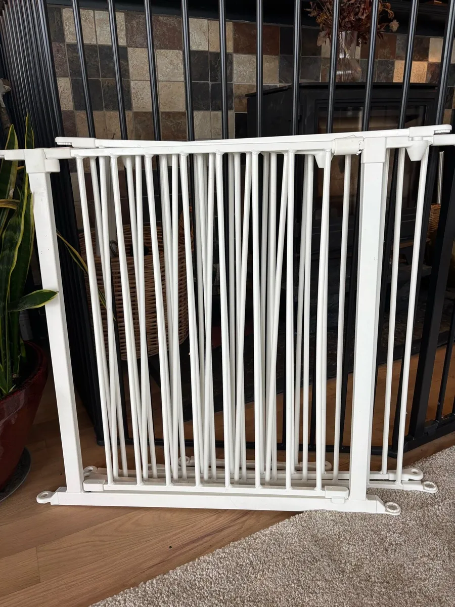 Baby Dan flex XL fire guard with extensions - Image 1