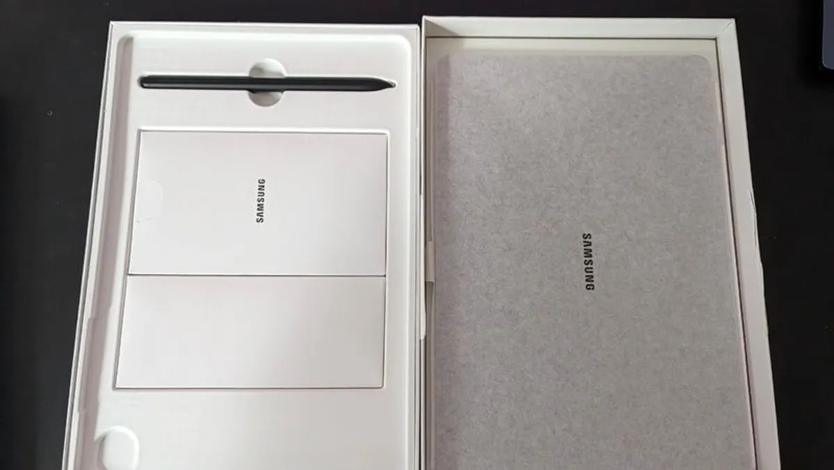 Samsung Galaxy Tab S9 11" (8GB, 128GB, Wi-Fi) + Official Samsung Case & S-Pen (fully boxed) - Image 3