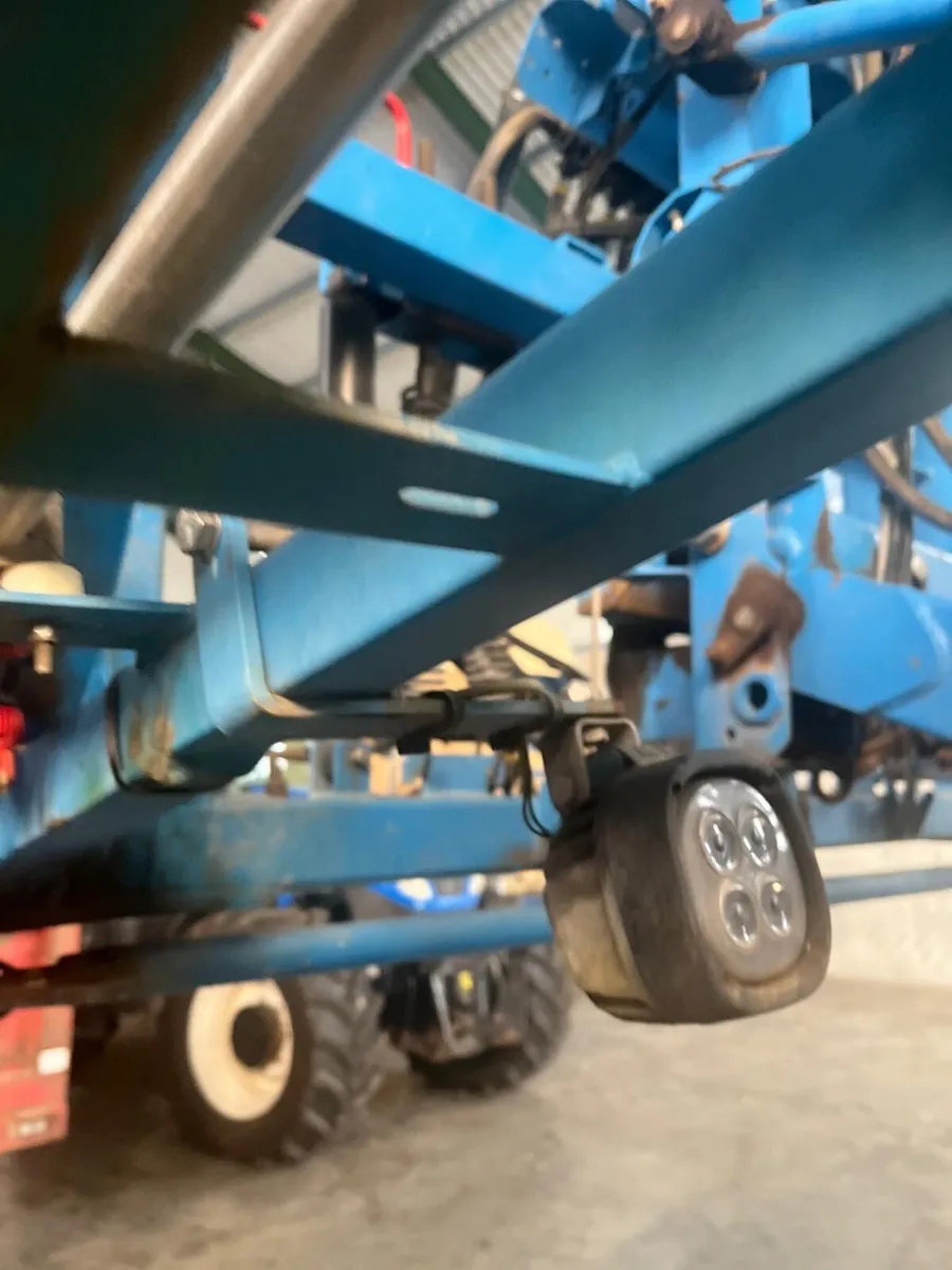 Berthoud Sprinter 2600 Ltr trailed Sprayer - Image 2