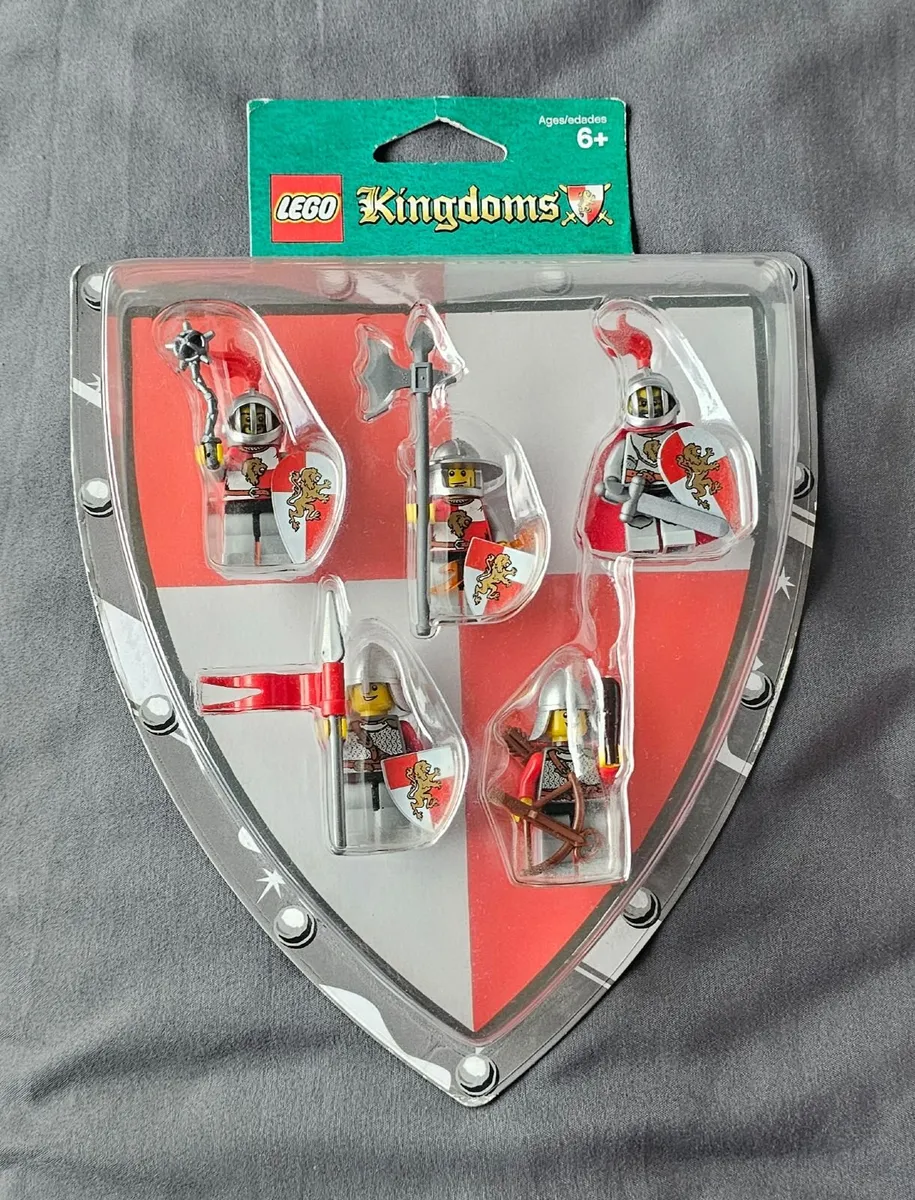 Original LEGO Kingdoms 852921 Battle Pack Knights - Image 1