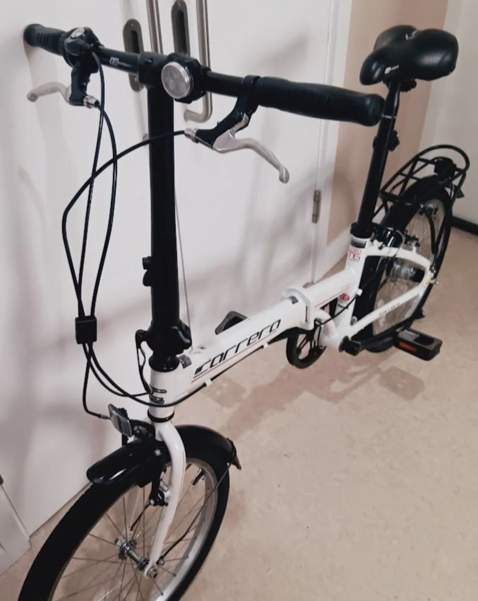 Carrera transit folding bike hardly used - Image 2