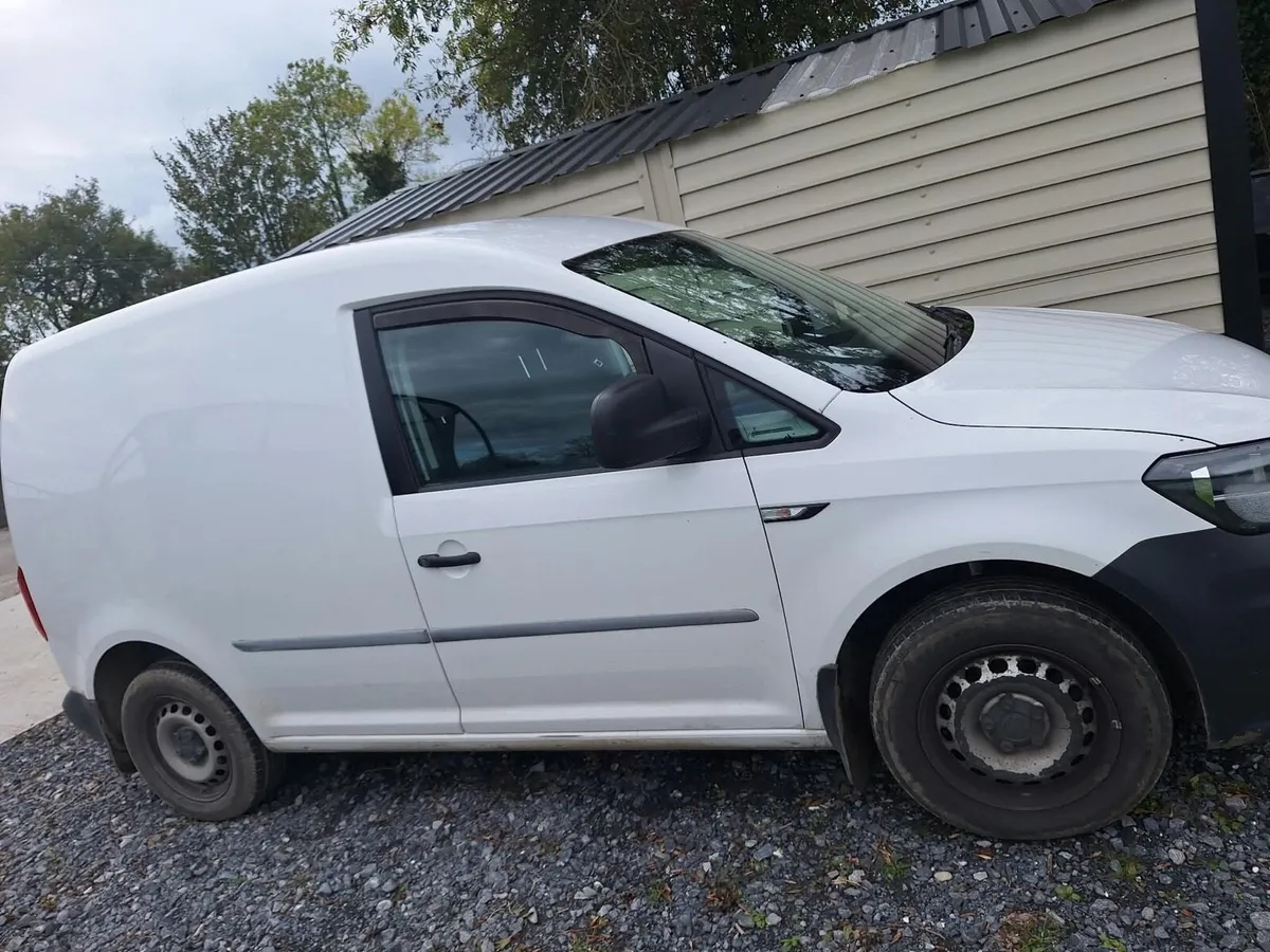 VW Caddy - Image 4