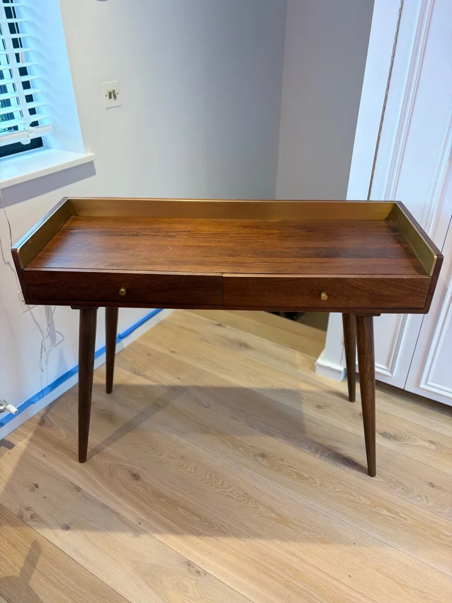 Desk - Image 2
