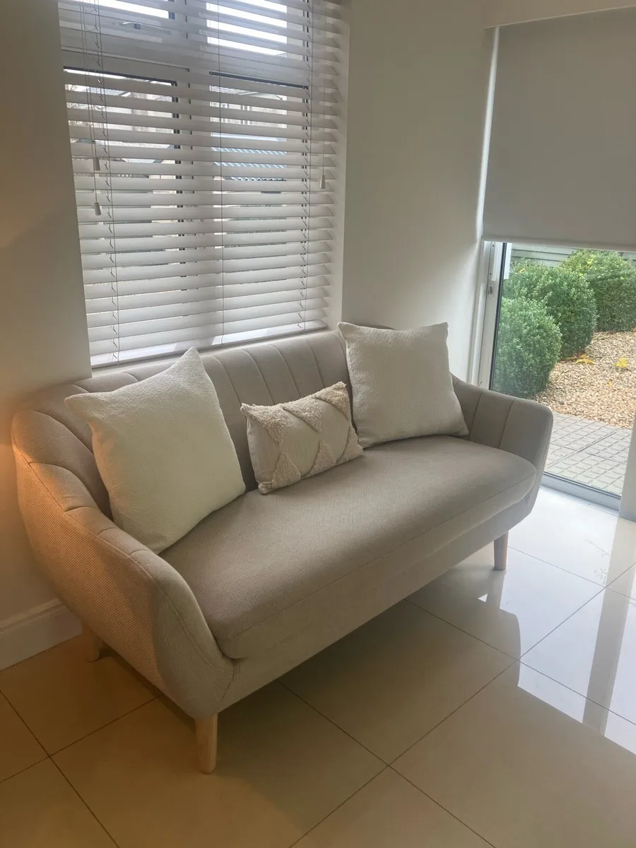 2.5 seater sofa, - Image 1