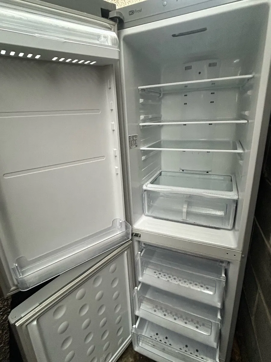 Samsung fridge - Image 4