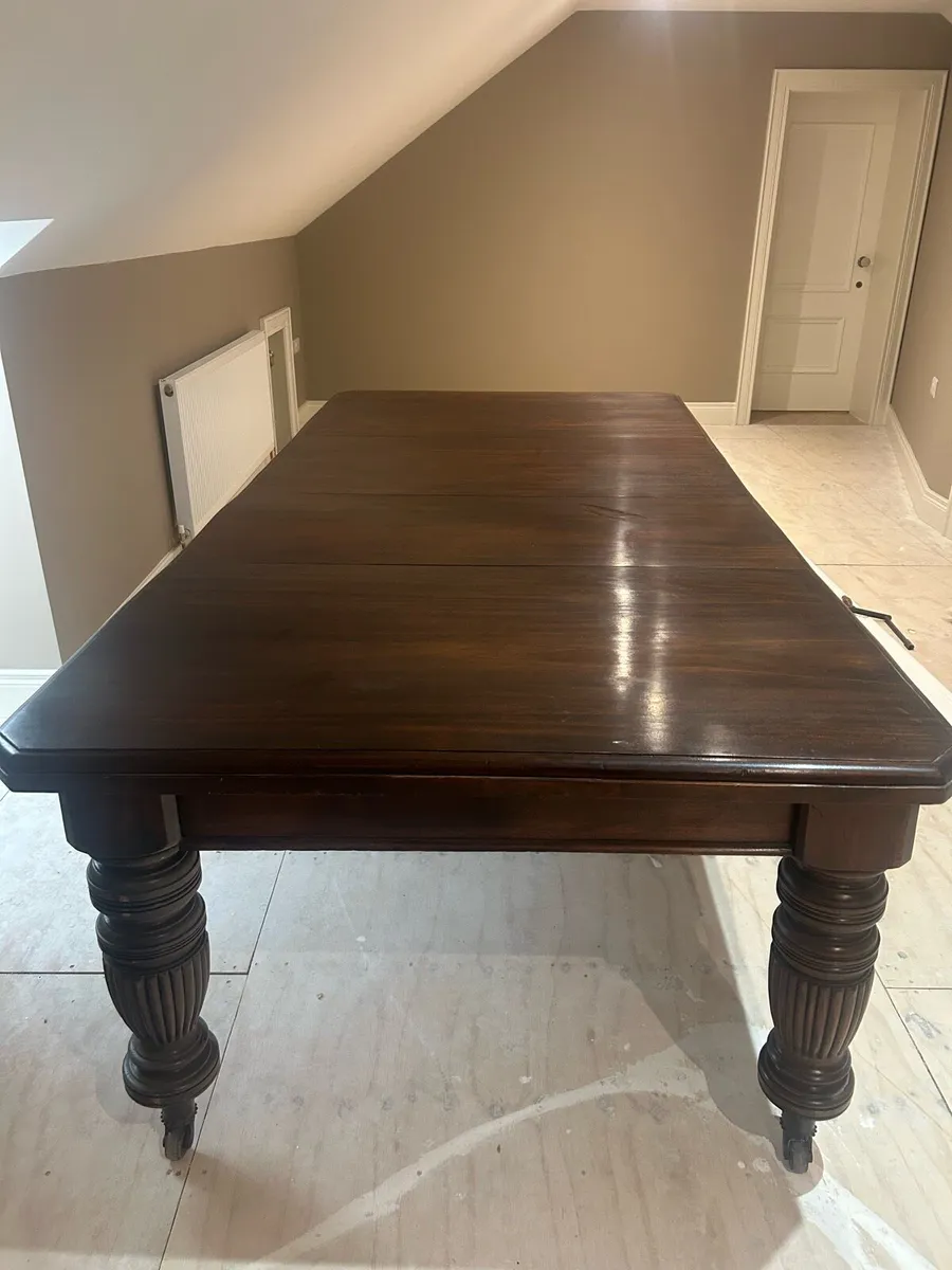 Antique table - Image 1