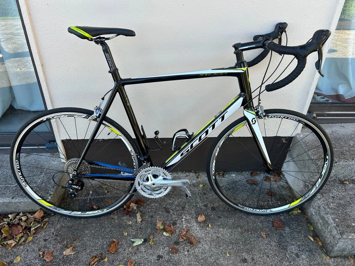 Scott Speedster 40 Road Bike - Image 1