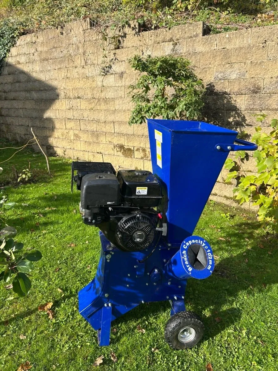 T-Mech 15HP Wood Chipper - Image 1