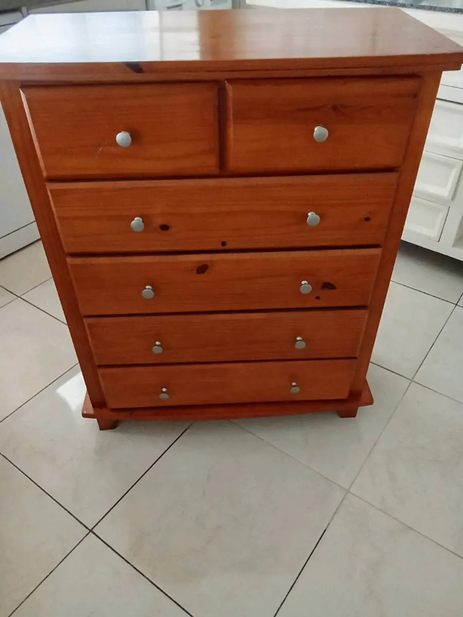 Chest of drawers - Image 2
