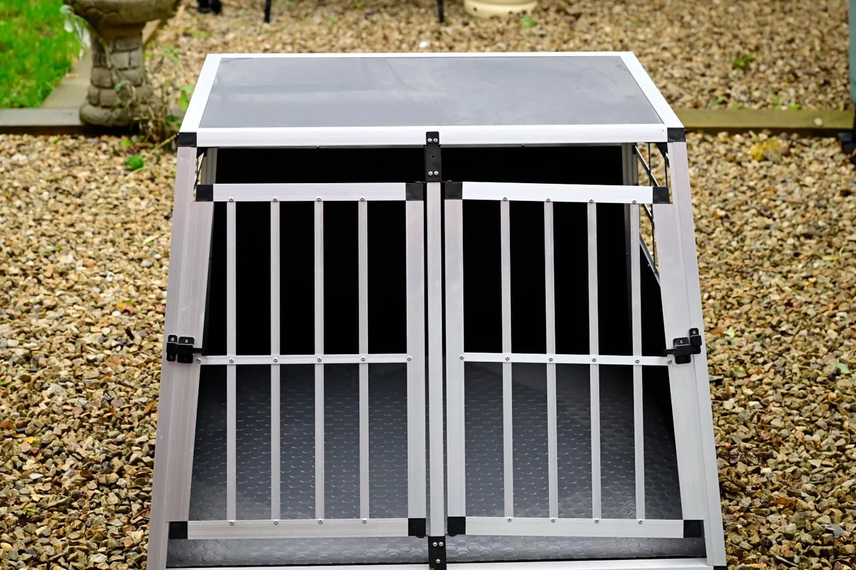 Dog Kennel - Image 3