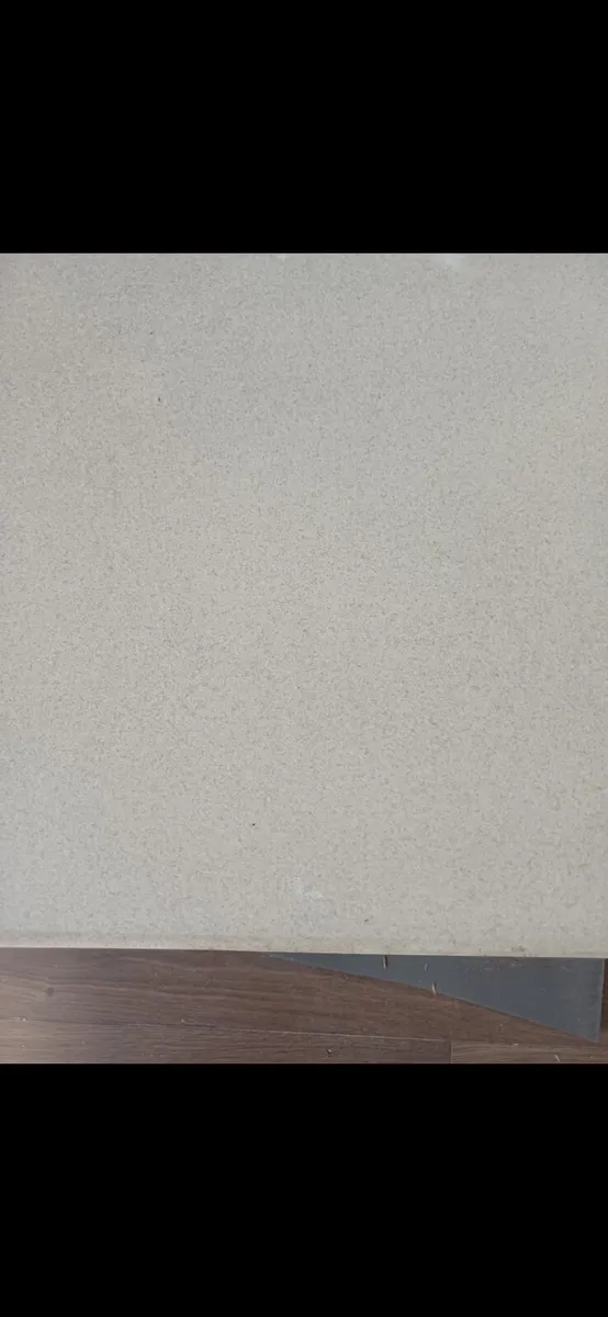 Non slip floor tiles - Image 2