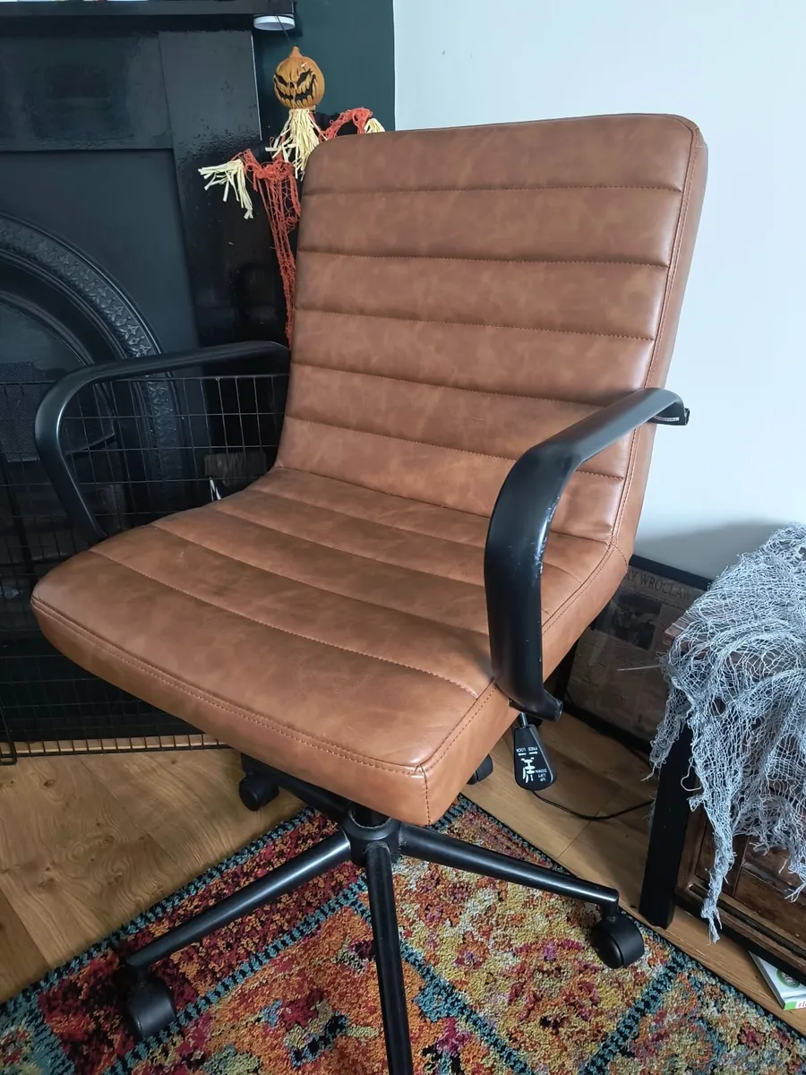 Office chair - Image 2