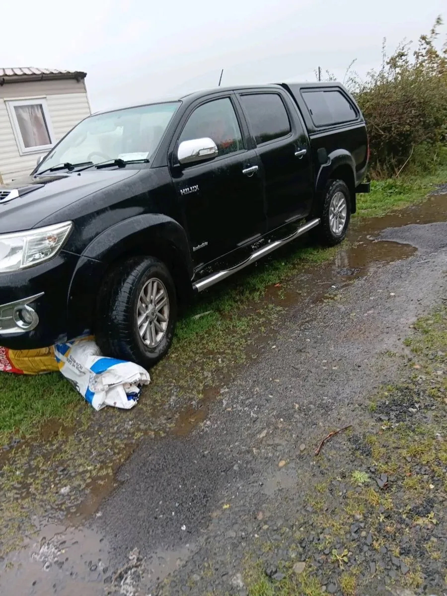 Toyota hilux - Image 1
