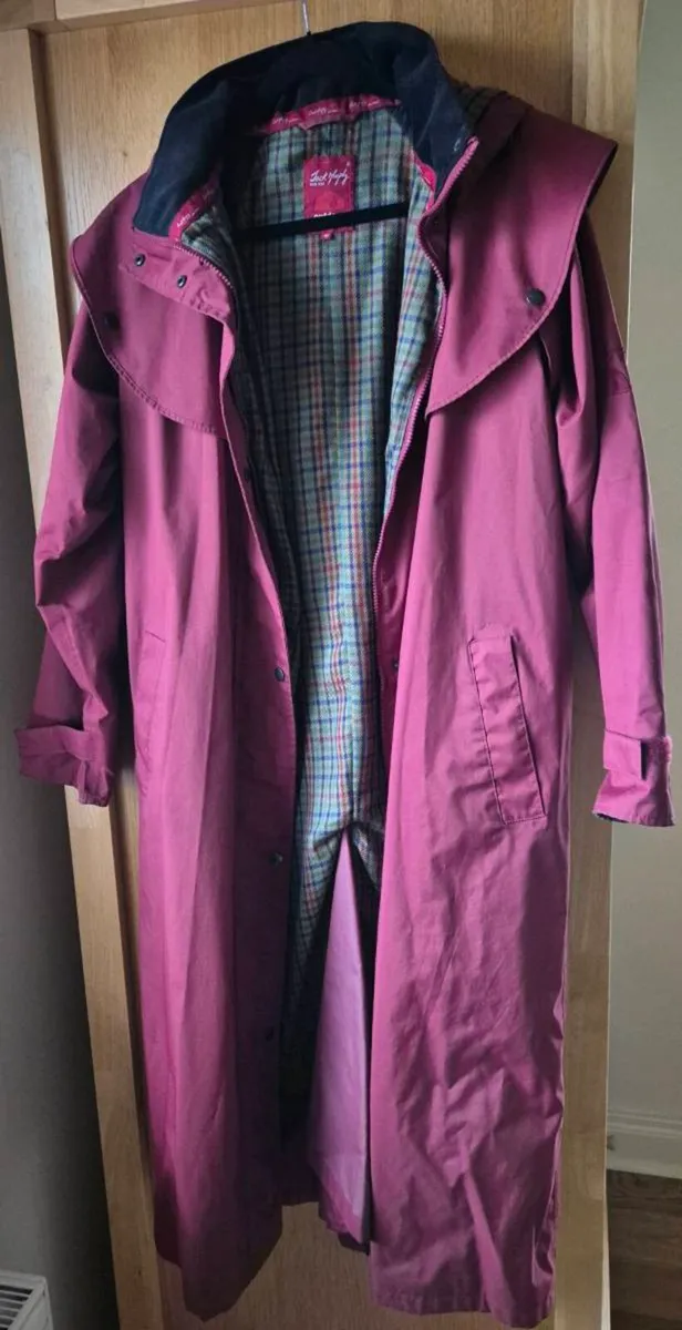 Ladies Waterproof Coat - Image 1