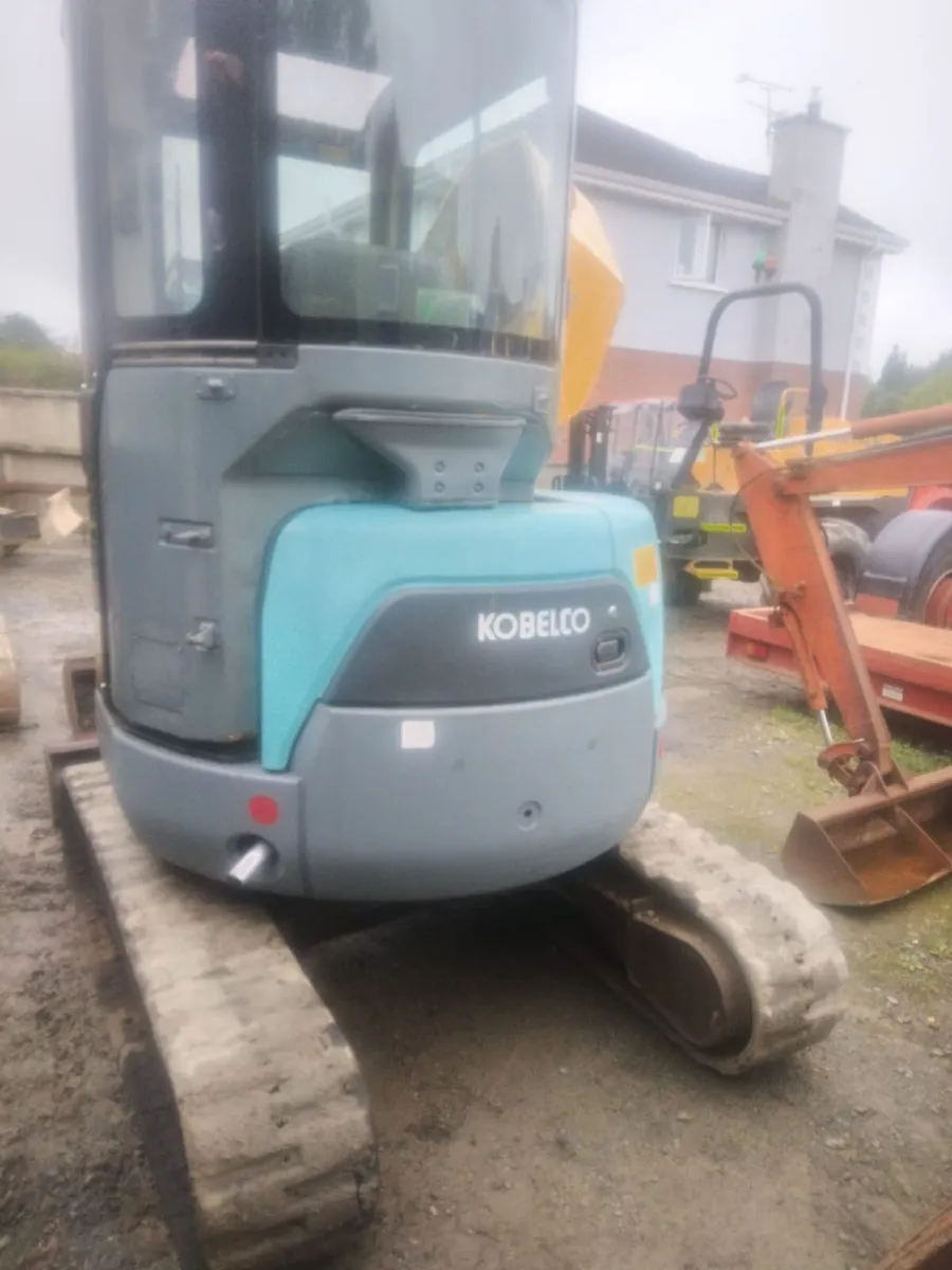 Kobelco Digger sk30sr - Image 1