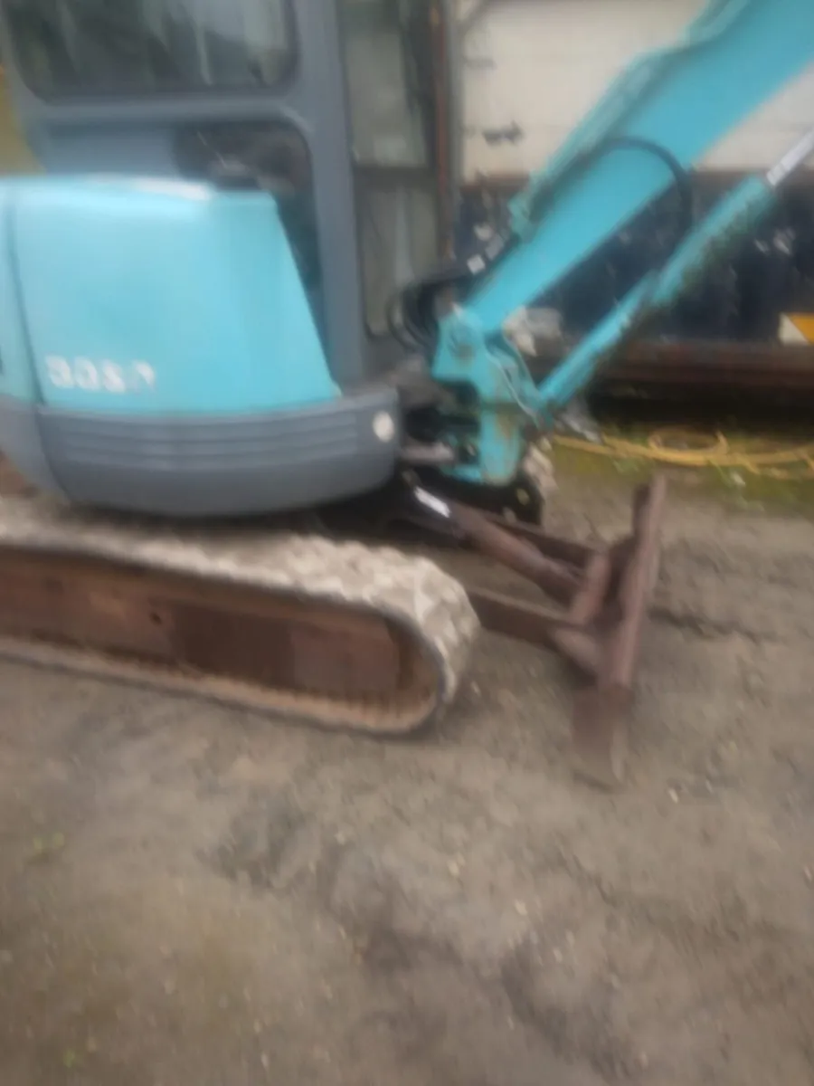 Kobelco Digger sk30sr - Image 3