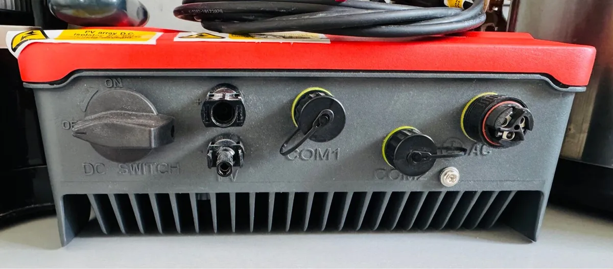 Hypontech solar inverter 2.5 KW with WiFi dongle - Image 2