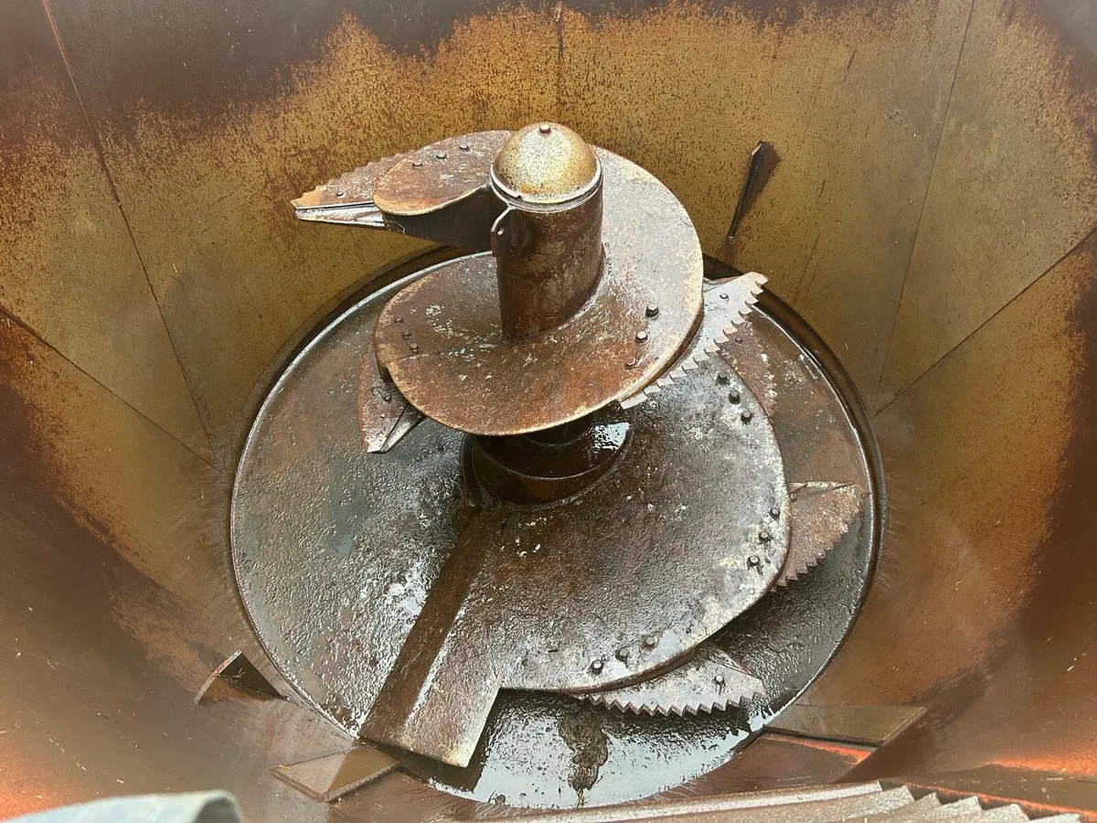 Redrock diet feeder - Image 2