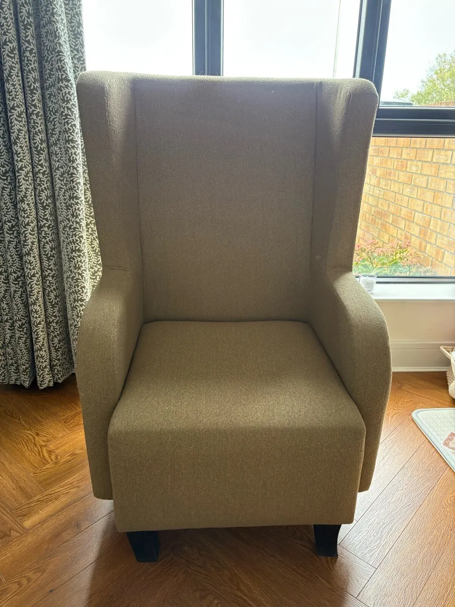 Armchair - Image 1