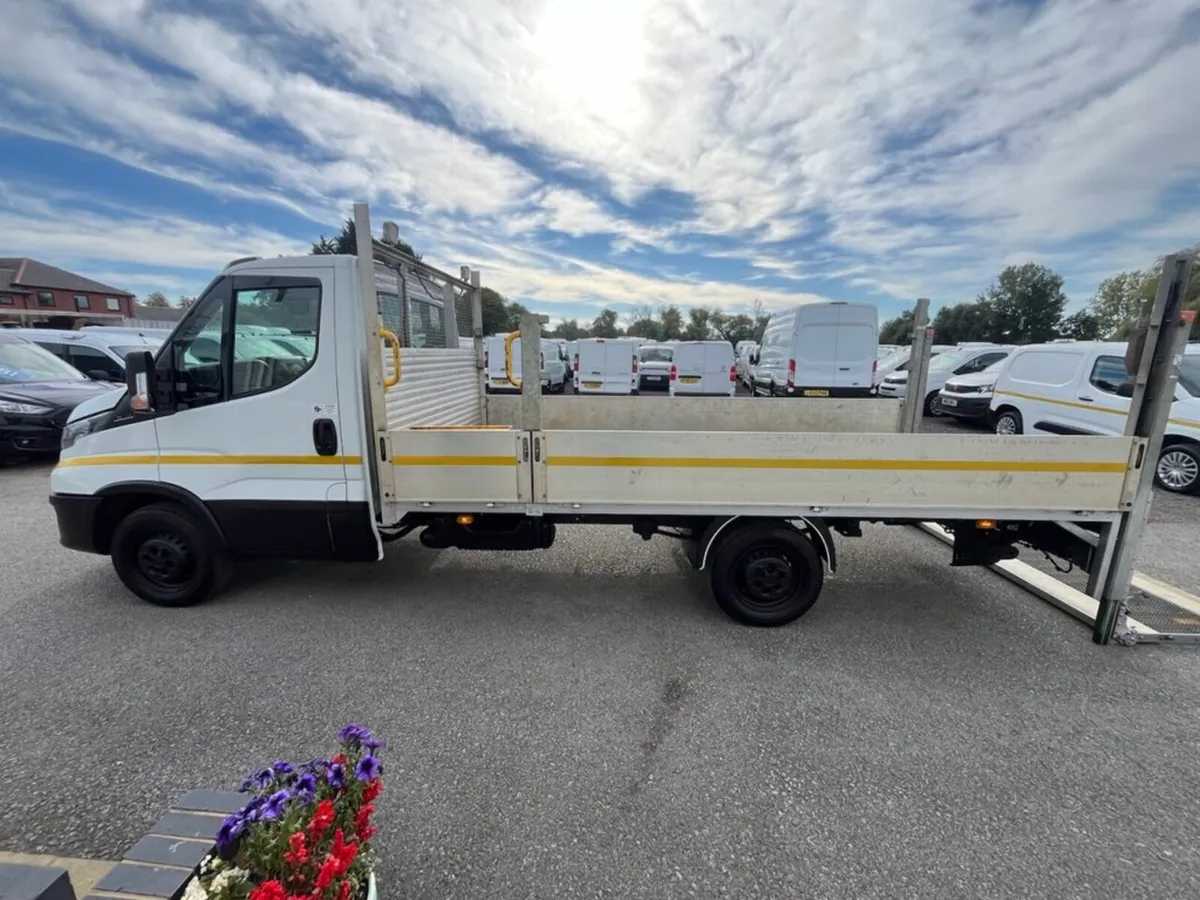 2023 Iveco Daily Tipper Van - Image 1