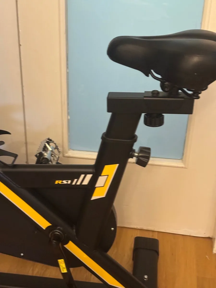 Exercise bike - Image 2
