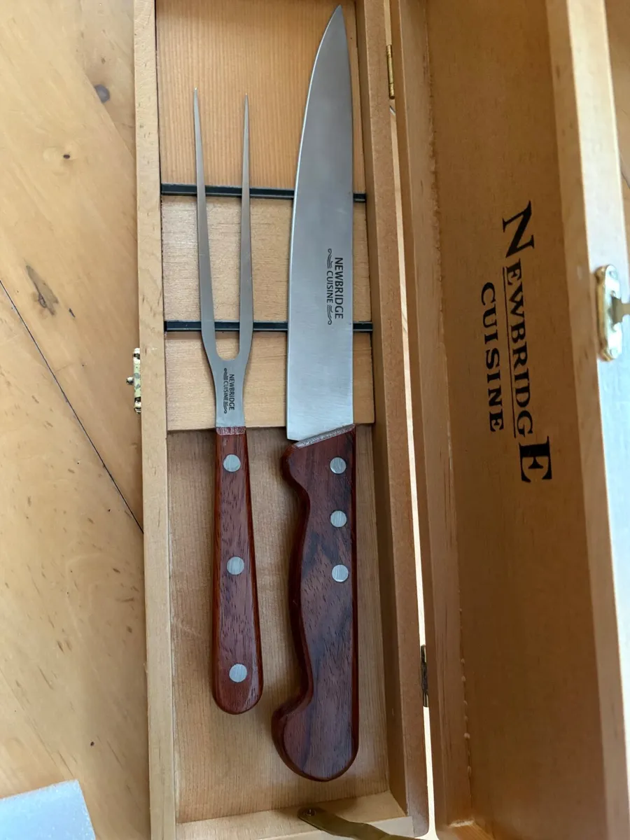 Newbridge cuisine  craving knife & fork set - Image 1