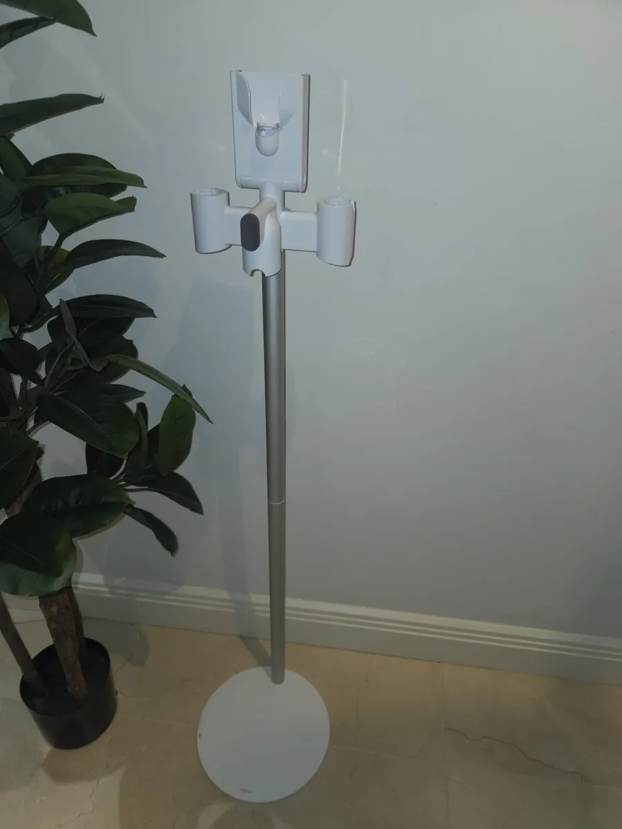 DYSON standing floor dock fir dyson v15 and v11 - Image 1